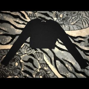 long sleeve black crop top